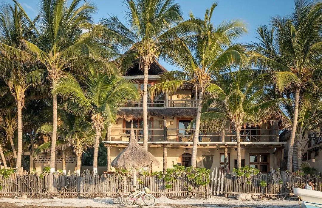 Casa Cat Ba Beachfront Boutique Hotel-1