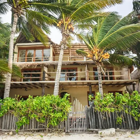 Casa Cat Ba Beachfront Boutique Hotel-2